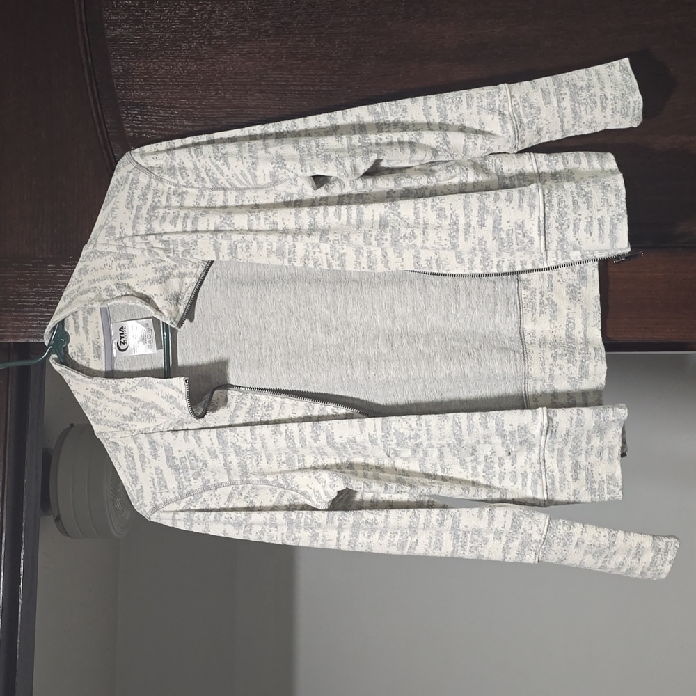 Zyia jacket
